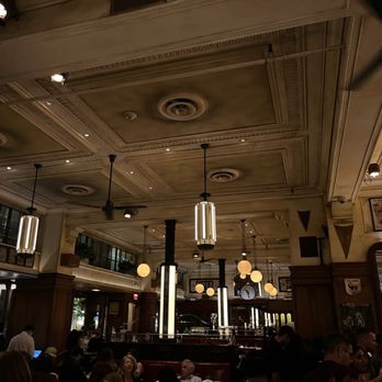 Le Diplomate - Brasseries Near Me - Washington, DC, District of Columbia
