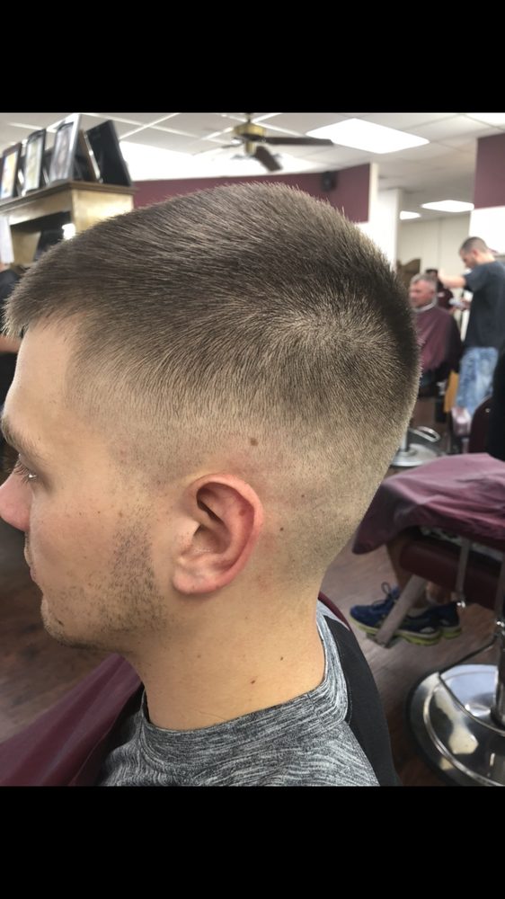 MAROON & WHITE BARBER SHOP Updated September 2024 19 Photos & 21