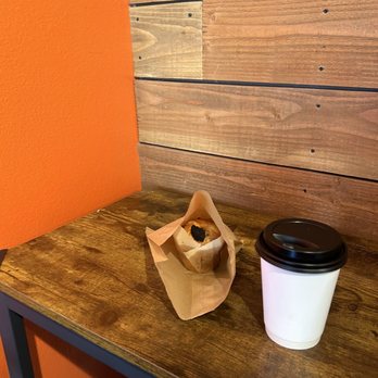 Yi's Cafe - Muffin and mocha latte - Coffee & Tea Near Me - Arcadia, California