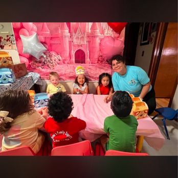 Sonia's Daycare - Cumpleaños Valeria - Preschools Near Me - Newark, California Sonia's Daycare - Cumpleaños Valeria - Preschools Near Me - Newark, California