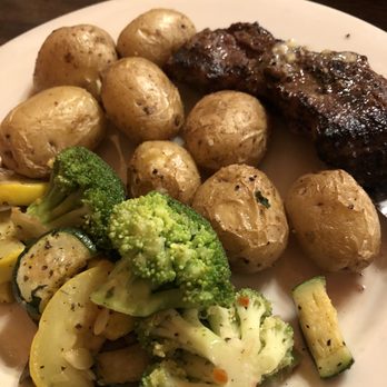 Horseshoe Grill - Perfectly prepared Sirloin, Roasted Taters and Veggies for all. - American Near Me - Eureka Springs, Arkansas Horseshoe Grill - Perfectly prepared Sirloin, Roasted Taters and Veggies for all. - American Near Me - Eureka Springs, Arkansas