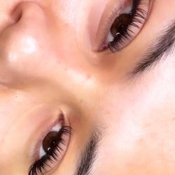 Aesthetic Escape Lash Artist - Wet lash set