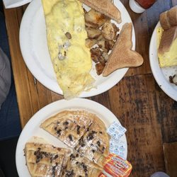 Crossroads Cafe - Chocolate Chip Waffle Italian Omelet