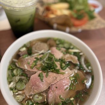 Pho Vibe - Green Thái tea, - Vietnamese Near Me - Sacramento, California