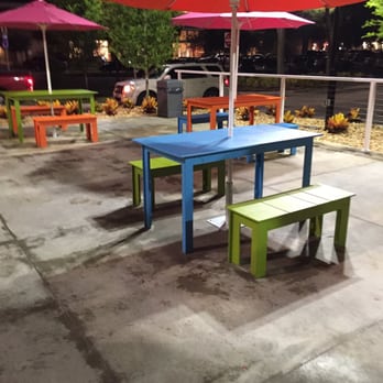 Twistee Treat - Valrico - Patio seating - Desserts Near Me - Valrico, Florida Twistee Treat - Valrico - Patio seating - Desserts Near Me - Valrico, Florida