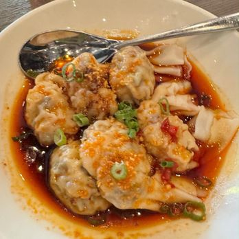 Paradise Dynasty - B10. Prawn and Kurobuta Pork Wonton in Chili Oil (6pcs) - Singaporean Near Me - Costa Mesa, California Paradise Dynasty - B10. Prawn and Kurobuta Pork Wonton in Chili Oil (6pcs) - Singaporean Near Me - Costa Mesa, California