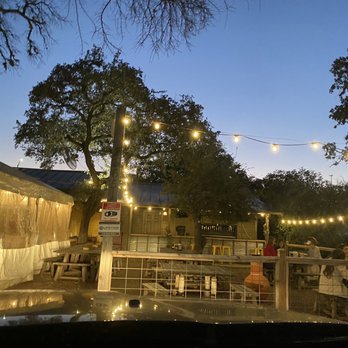 Fralo's - Outdoor seating - Pizza Near Me - San Antonio, Texas