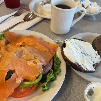 Rob's Bageland - MINI NOVA w/ Coffee - Delis Near Me - Plantation, Florida