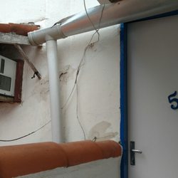Pousada do Sol - Quartinho que parece dos empregados