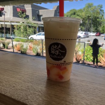 Ten Ren Tea - Peach Green Milk Tea w/ Rainbow Jelly - Bubble Tea Near Me - Cupertino, California Ten Ren Tea - Peach Green Milk Tea w/ Rainbow Jelly - Bubble Tea Near Me - Cupertino, California