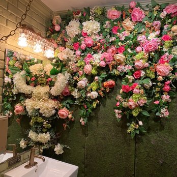 Sisters Thai - Bathroom is so cute!!!! - Thai Near Me - Potomac, Maryland