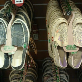 CocoNene - Kahala - Women's surfer shoes - Home Decor Near Me - Honolulu, Hawaii
