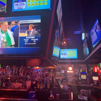 Fricker's - Big tv and the bar! - Chicken Wings Near Me - CINCINNATI, Ohio