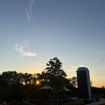 Veteran’s Tribute Park - Park at sunset - Parks Near Me - Weldon Spring, Missouri