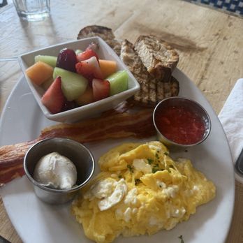 Met Her At A Bar - All American breakfast with feta cheese - Cafes Near Me - Los Angeles, California
