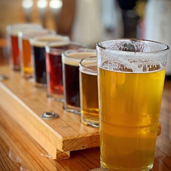 Backwoods Brewing - Flight and dreamsicle - Breweries Near Me - Portland, Oregon Backwoods Brewing - Flight and dreamsicle - Breweries Near Me - Portland, Oregon