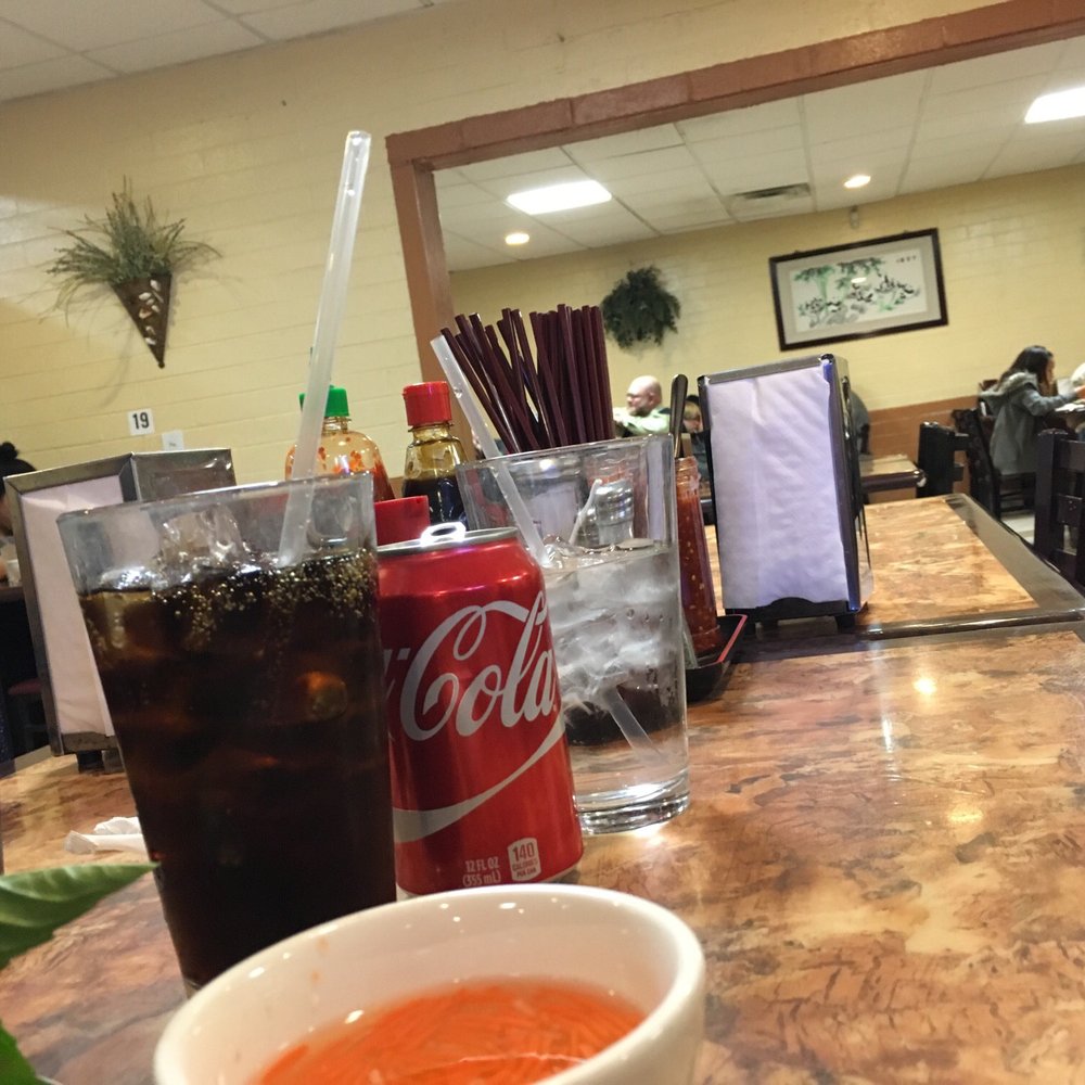 Da Vang Restaurant - Inside of the place - Vietnamese Near Me - Phoenix, Arizona Da Vang Restaurant - Inside of the place - Vietnamese Near Me - Phoenix, Arizona