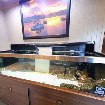 Red Lobster - Tank full of Maine Lobsters: You pick, they cook - Seafood Near Me - Canoga Park, California Red Lobster - Tank full of Maine Lobsters: You pick, they cook - Seafood Near Me - Canoga Park, California