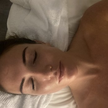 Skin Savvy - Diamond Glo Facial - thanks Zara!! - Skin Care Near Me - Hermosa Beach, California Skin Savvy - Diamond Glo Facial - thanks Zara!! - Skin Care Near Me - Hermosa Beach, California