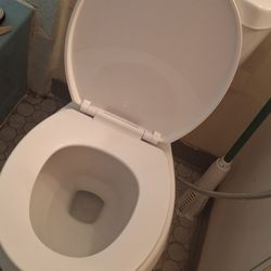 Action Handy Man - The new toilet install