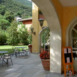 Villa Palmira - Blick auf die Frühstücksterrasse