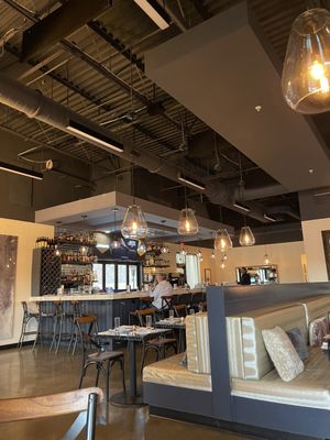 Tre Luna Bar and Kitchen by null