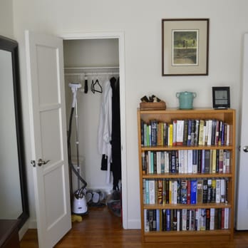 Relais in LA - Full mirror,. bedroom closet with clothes steamer, bookcase with weather staion - Vacation Rentals Near Me - Westchester, California Relais in LA - Full mirror,. bedroom closet with clothes steamer, bookcase with weather staion - Vacation Rentals Near Me - Westchester, California
