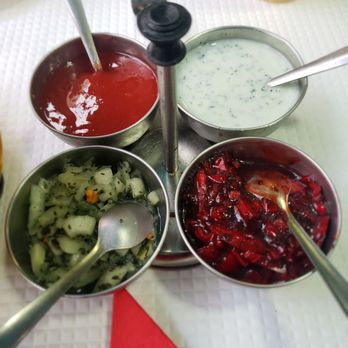 Yak & Yeti Lisbon - Sauces - Indian Near Me - Lisbon, 11