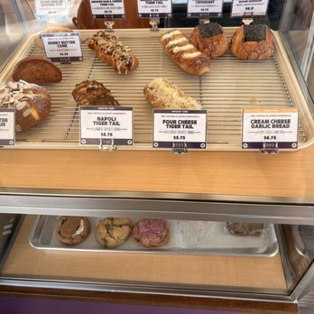 Smoking Tiger Coffee Lab - Pastries - Cafes Near Me - Pomona, California