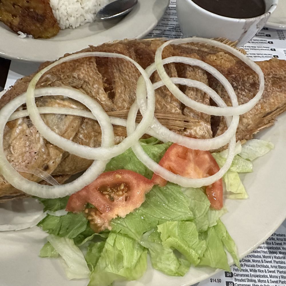 Molina's Ranch Restaurant - 2024.10.18 -whole fried fish - Cuban Near Me - Hialeah, Florida Molina's Ranch Restaurant - 2024.10.18 -whole fried fish - Cuban Near Me - Hialeah, Florida