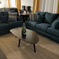 H Discount Furniture