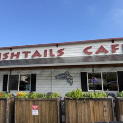 Fishtails Cafe - Outside