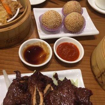 MingHin Cuisine - Pork short ribs, sesame buns, great sauces - Dim Sum Near Me - Chicago, Illinois