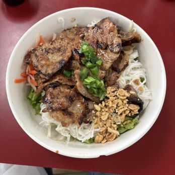 Pho Little Saigon - Vermicelli noodle bowl with pork - Vietnamese Near Me - San Mateo, California Pho Little Saigon - Vermicelli noodle bowl with pork - Vietnamese Near Me - San Mateo, California