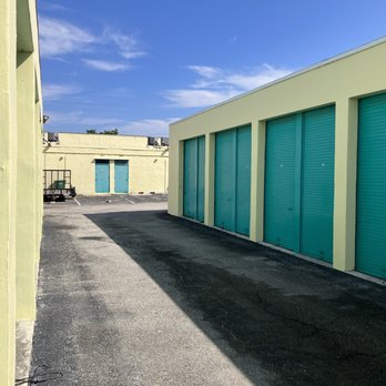 A1A Mini Storage & Warehouses - Self Storage Near Me - Pompano Beach, Florida
