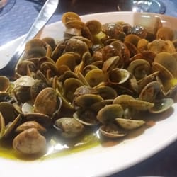 Abuelo Mañas - Small clams in olive oil sauce