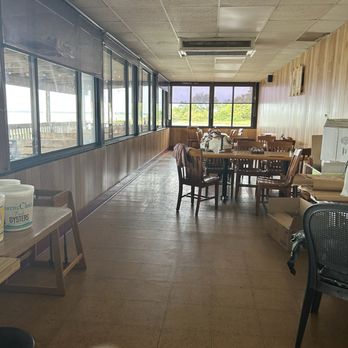 Captain Billy's Crab House - Seafood Near Me - Newburg, Maryland