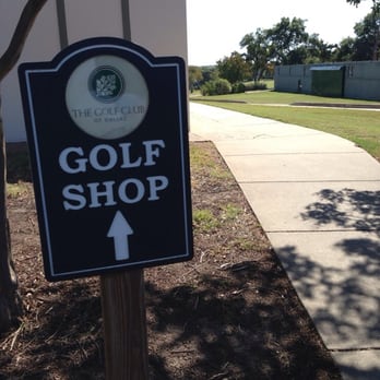 The Golf Club - Handy signs around to help direct folks. - Golf Near Me - Dallas, Texas