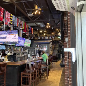 Hudson Grille - Bar area - American Near Me - Atlanta, Georgia Hudson Grille - Bar area - American Near Me - Atlanta, Georgia