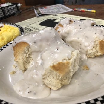 Black Bear Diner Tulsa - Biscuit and Gravy - Diners Near Me - Tulsa, Oklahoma