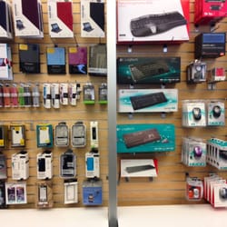 UR Tech Store