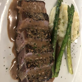 Napoli Sea - Seared yellowfin tuna rare. Yum - Seafood Near Me - Saint Charles, Missouri