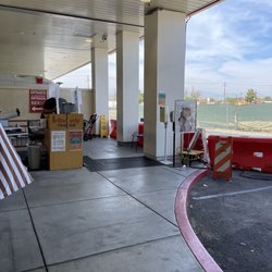 Adventist Health White Memorial Montebello - Check in area at the emergency room