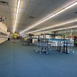 Spring Clean - Laundromat