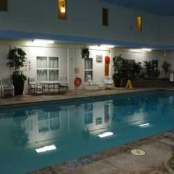 Pinedale Motor Inn - Large indoor, heated, salt water pool.