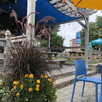 Surf House - Patio - New American Near Me - Frederick, Maryland