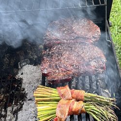 Midwest Meats - Fresh ready to pull off smoker