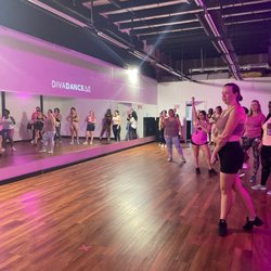 DivaDance - Jacksonville - Sooo many beautiful, fun and empowered ladies!!!!!!! Best dance class I've ever taken in Jax. Best vibes.