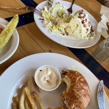 State & Central - Juicy Lucy, wedge salad - Pubs Near Me - Olympia, Washington