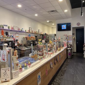 Bella Vita Ice Cream - Inside - Ice Cream & Frozen Yogurt Near Me - Austin, Texas